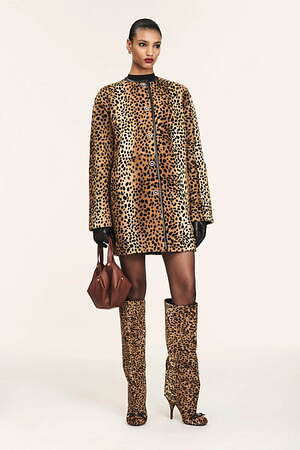 ヴェルサーチェ(VERSACE) 2025年リゾートウィメンズコレクション  - 写真6