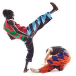 オム プリッセ イッセイ ミヤケが特設ページを開設 − ダイナミックで豊かな色彩の世界｜写真1