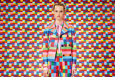 フリーダ・カーロ｜ヴァレンティノ 2015年春コレクション - メキシコ人画家、フリーダ・カーロの大胆不敵なスピリッツ