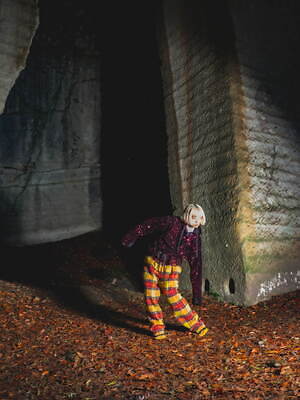 レー(LEH) 2024-25年秋冬ウィメンズ&メンズコレクション  - 写真1