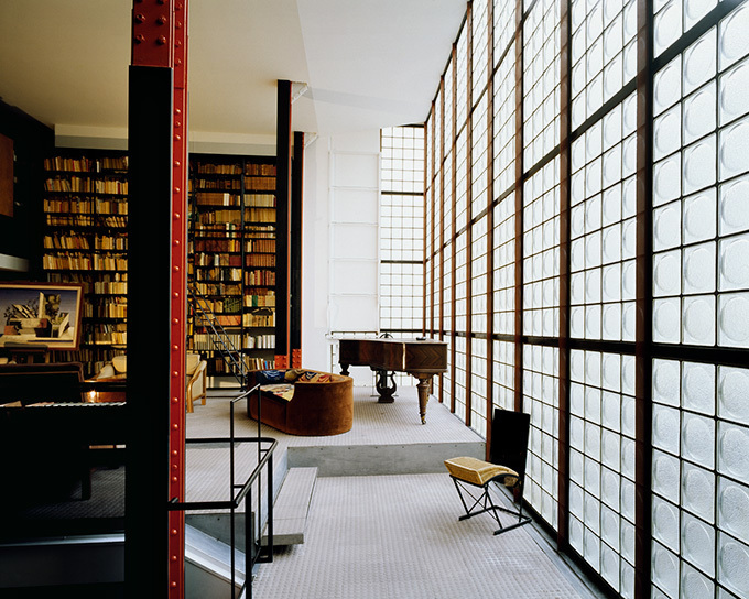 汐留ミュージアムで「建築家ピエール・シャローとガラスの家」展 − アール・デコ時代の革新 | 写真