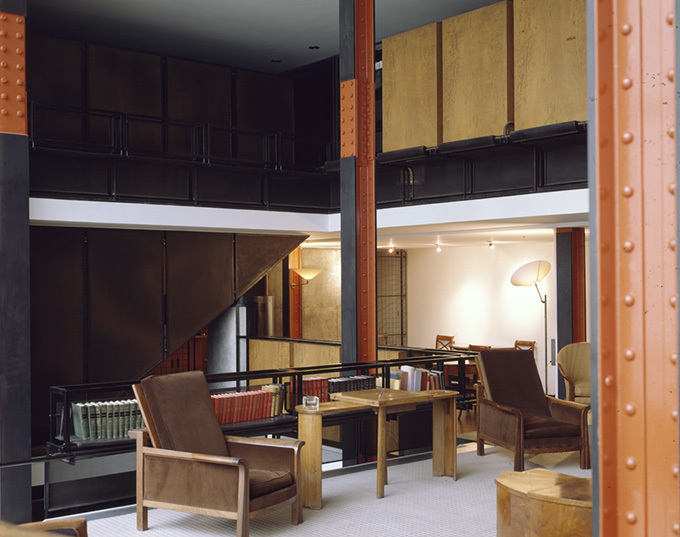 汐留ミュージアムで「建築家ピエール・シャローとガラスの家」展 − アール・デコ時代の革新 | 写真