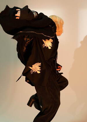 レー(LEH) 2023-24年秋冬ウィメンズ&メンズコレクション  - 写真18