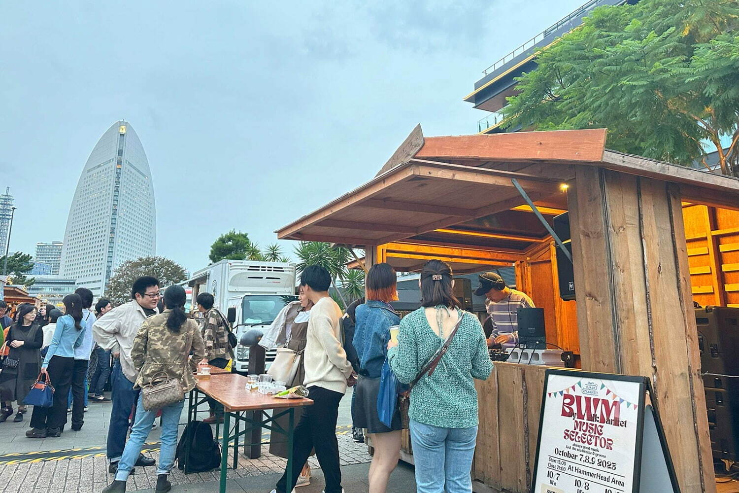 植物｜横浜みなとみらい「ベイウォークマーケット 2024」臨海部に様々なマーケット出店、クラフトビールも