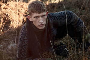 ジョンストンズ オブ エルガン(Johnstons of Elgin) 2024-25年秋冬ウィメンズ&メンズコレクション  - 写真3