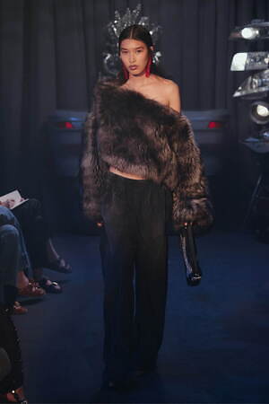 アレキサンダー ワン(alexanderwang) 2024-25年秋冬ウィメンズコレクション  - 写真27