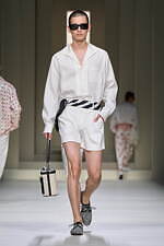 ドルチェ＆ガッバーナ 2025年春夏メンズコレクション - 伝統と洗練、風の通い路｜写真32