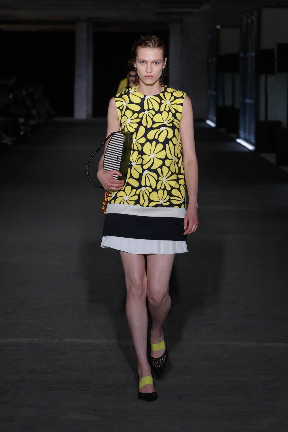 エムエスジーエム(MSGM) 2025年春夏ウィメンズ&メンズコレクション  - 写真35