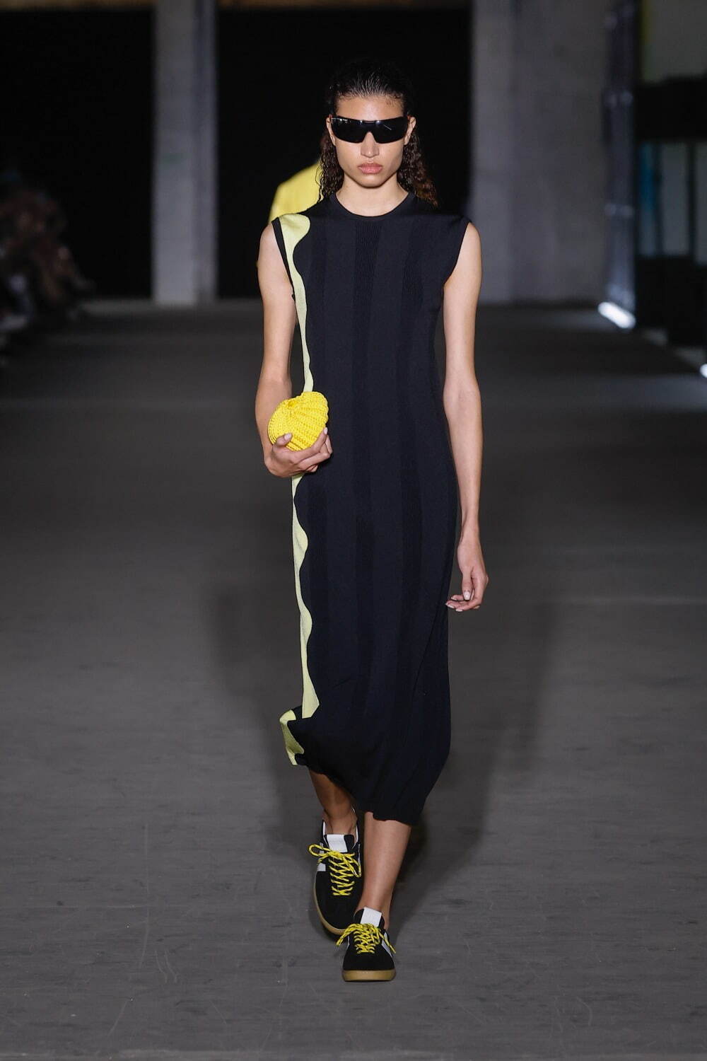 エムエスジーエム(MSGM) 2025年春夏ウィメンズ&メンズコレクション  - 写真36