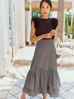 セルフォード24年夏新作、“ふわふわフェザー”の涼し気ニットベスト＆水彩タッチの花柄スカート｜写真5