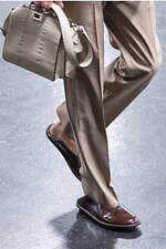 フェンディ 2025年春夏メンズコレクション - 過去と未来をまなざす眼｜写真12