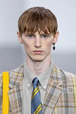 フェンディ 2025年春夏メンズコレクション - 過去と未来をまなざす眼｜写真20