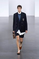 フェンディ 2025年春夏メンズコレクション - 過去と未来をまなざす眼｜写真47