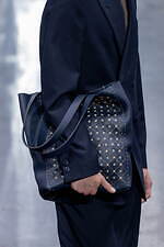 フェンディ 2025年春夏メンズコレクション - 過去と未来をまなざす眼｜写真61