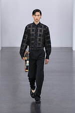 フェンディ 2025年春夏メンズコレクション - 過去と未来をまなざす眼｜写真116