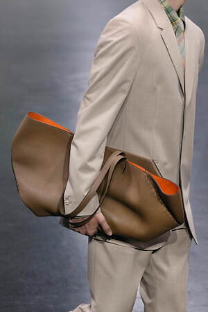 フェンディ 2025年春夏メンズコレクション - 過去と未来をまなざす眼｜写真27