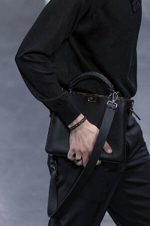 フェンディ 2025年春夏メンズコレクション - 過去と未来をまなざす眼｜写真82