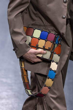 フェンディ 2025年春夏メンズコレクション - 過去と未来をまなざす眼｜写真84