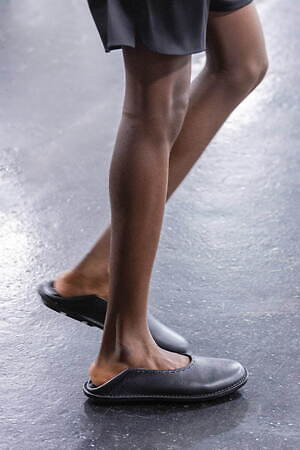 フェンディ 2025年春夏メンズコレクション - 過去と未来をまなざす眼｜写真93