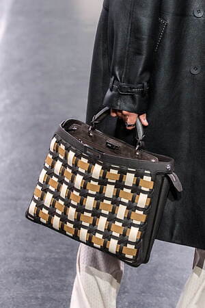 フェンディ 2025年春夏メンズコレクション - 過去と未来をまなざす眼｜写真99