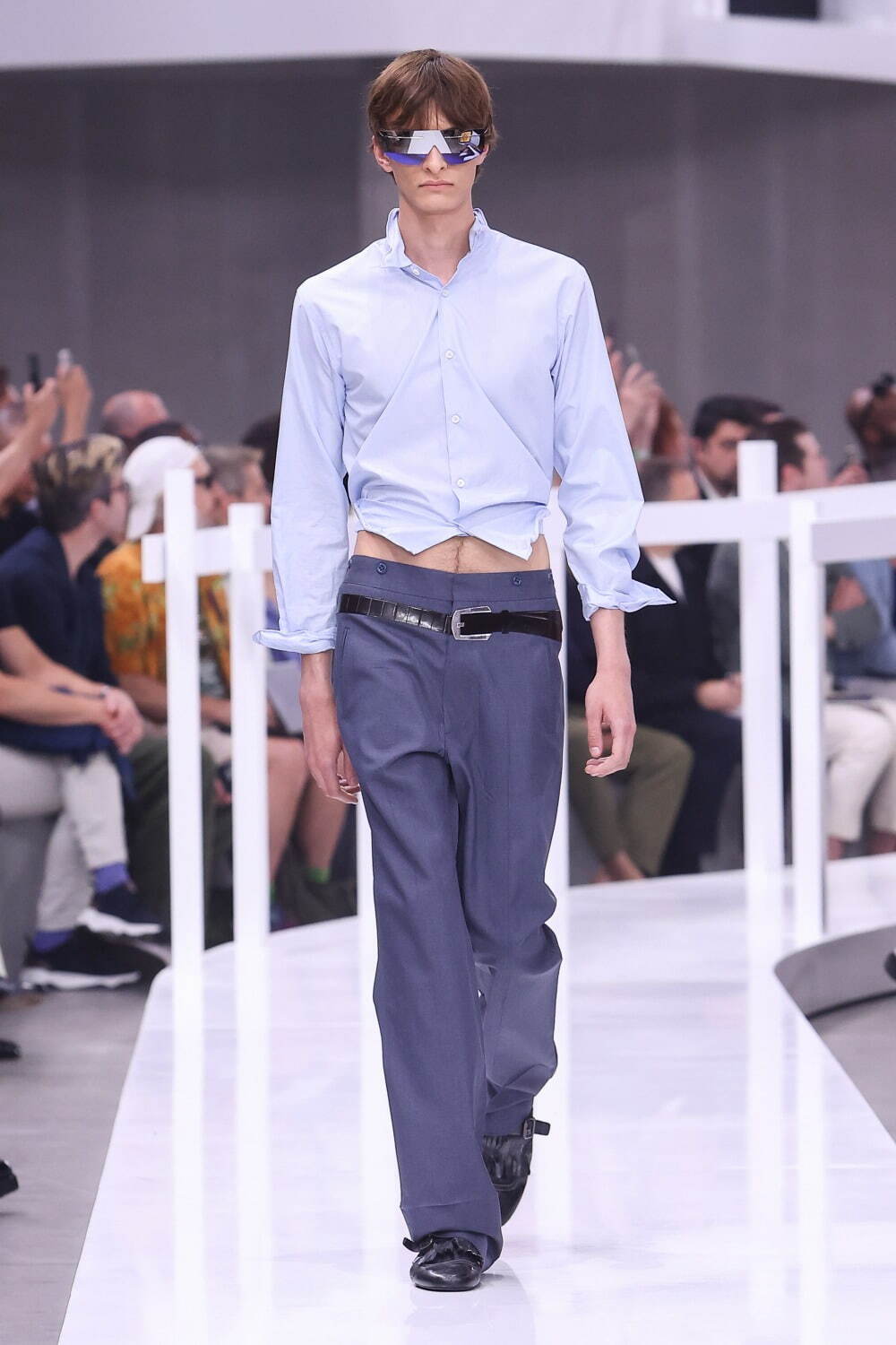 プラダ 2025年春夏メンズコレクション - 衣服と身体、研ぎ澄ます