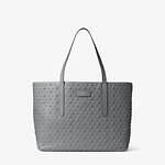 ジミー チュウより“スター”のエンボス加工施したメンズトートバッグ、コンパクトな三つ折り財布も｜写真3