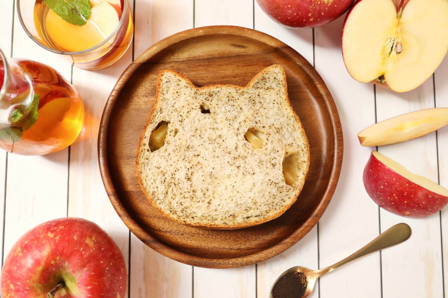 ねこねこ食パン、アールグレイ×りんごの限定フレーバー - カスタードクリーム入りの“こねこ”パンも｜写真2