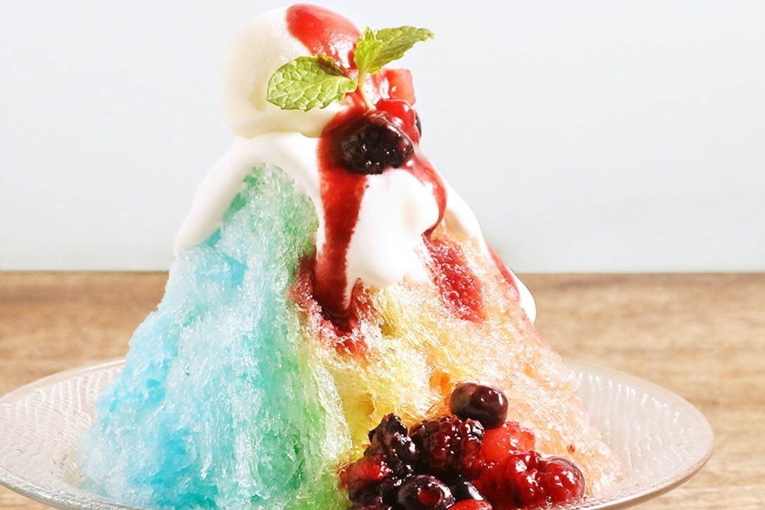 ピーナッツ カフェ“スヌーピーときょうだいたち”イメージのかき氷、オラフ着想ブルーハワイなど全4種