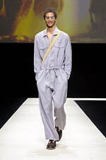 エンポリオ アルマーニ 2025年春夏メンズコレクション - 広がる自然の開放感｜写真11