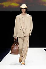 エンポリオ アルマーニ 2025年春夏メンズコレクション - 広がる自然の開放感｜写真19