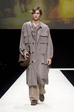 エンポリオ アルマーニ 2025年春夏メンズコレクション - 広がる自然の開放感｜写真47