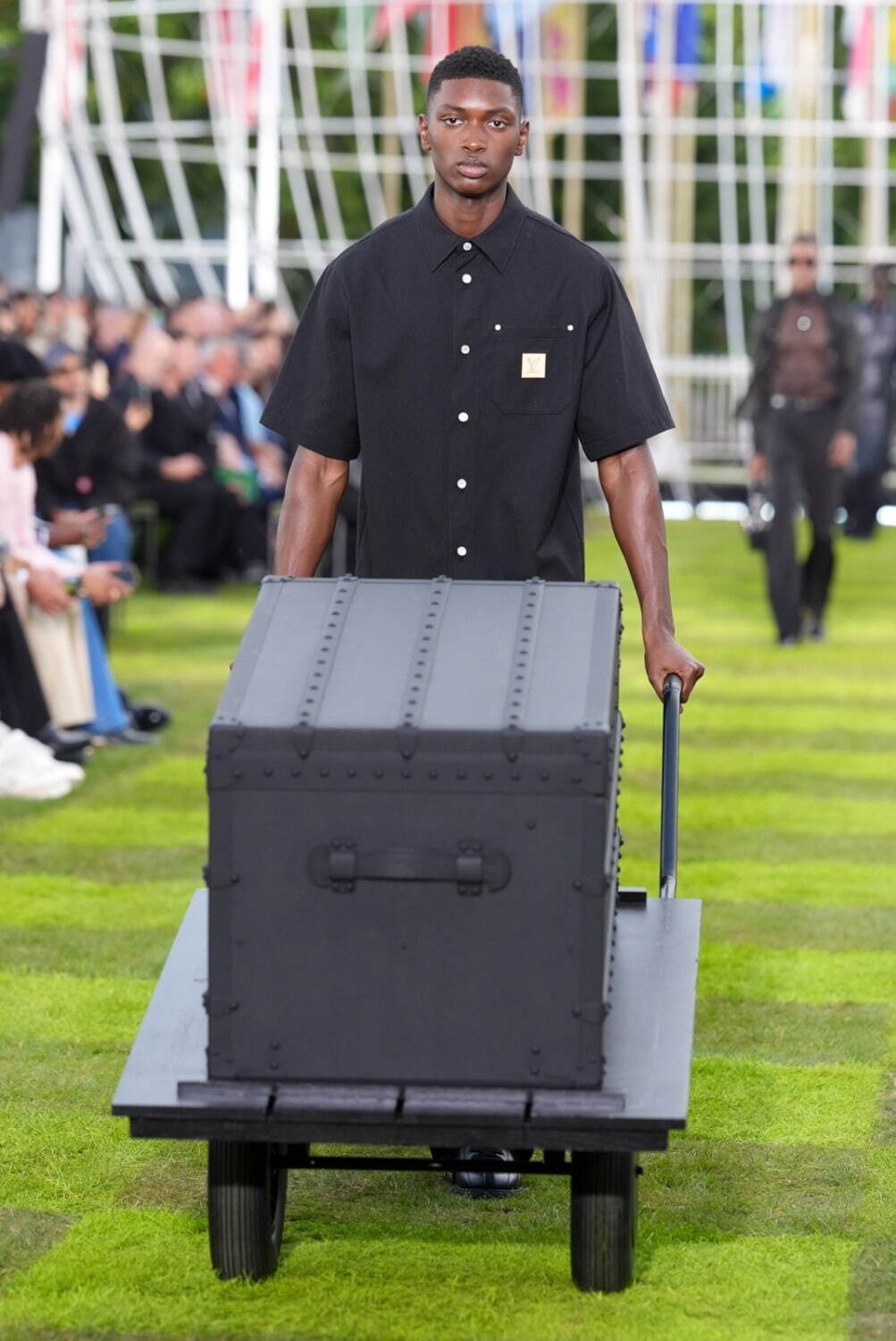 ルイ・ヴィトン(LOUIS VUITTON) 2025年春夏メンズコレクション  - 写真16