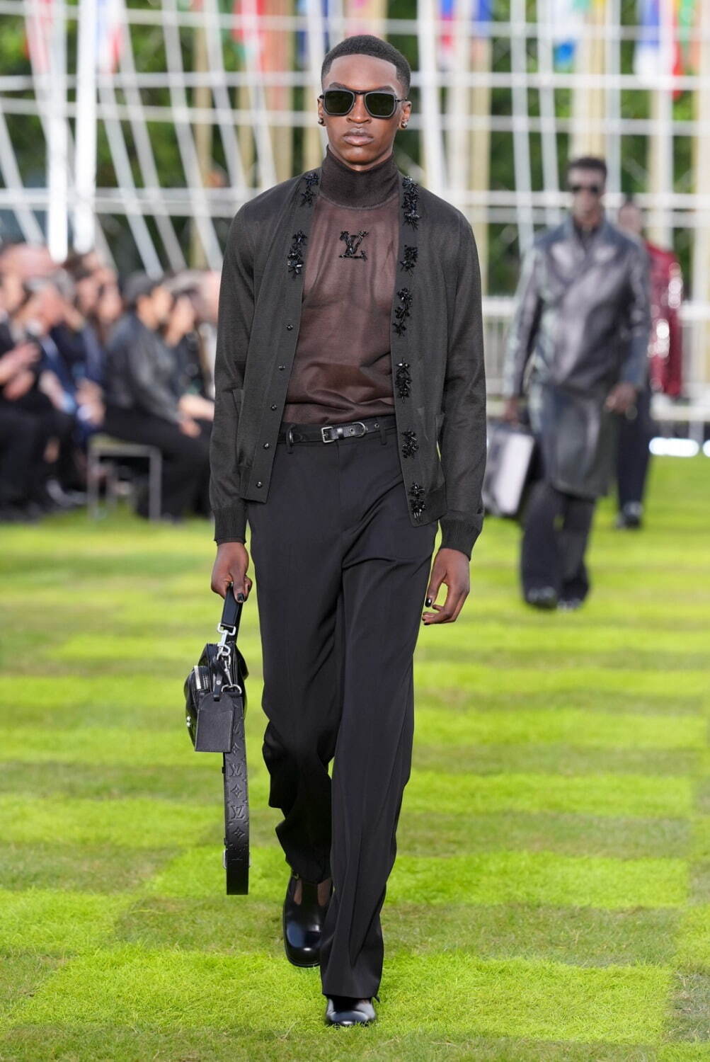 2025SS★大人気♪Louis Vuitton★チェックケープ ルイ・ヴィトン(LOUIS VUITTON) 2025年春夏メンズコレクション