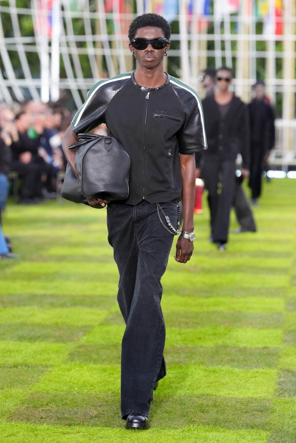 ルイ・ヴィトン(LOUIS VUITTON) 2025年春夏メンズコレクション  - 写真24