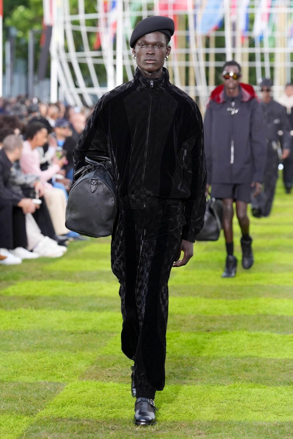 ルイ・ヴィトン(LOUIS VUITTON) 2025年春夏メンズコレクション  - 写真29