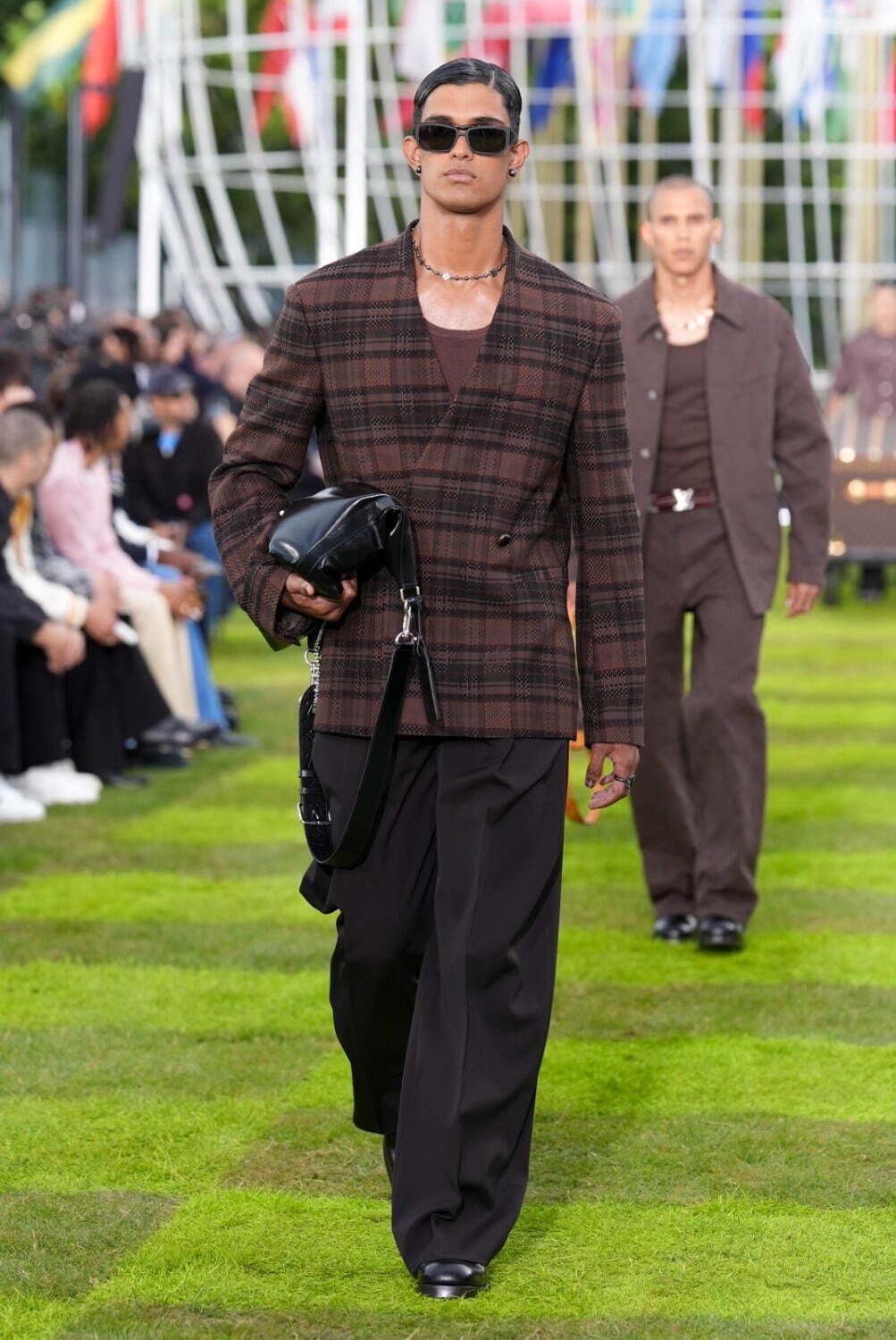 ルイ・ヴィトン(LOUIS VUITTON) 2025年春夏メンズコレクション  - 写真69