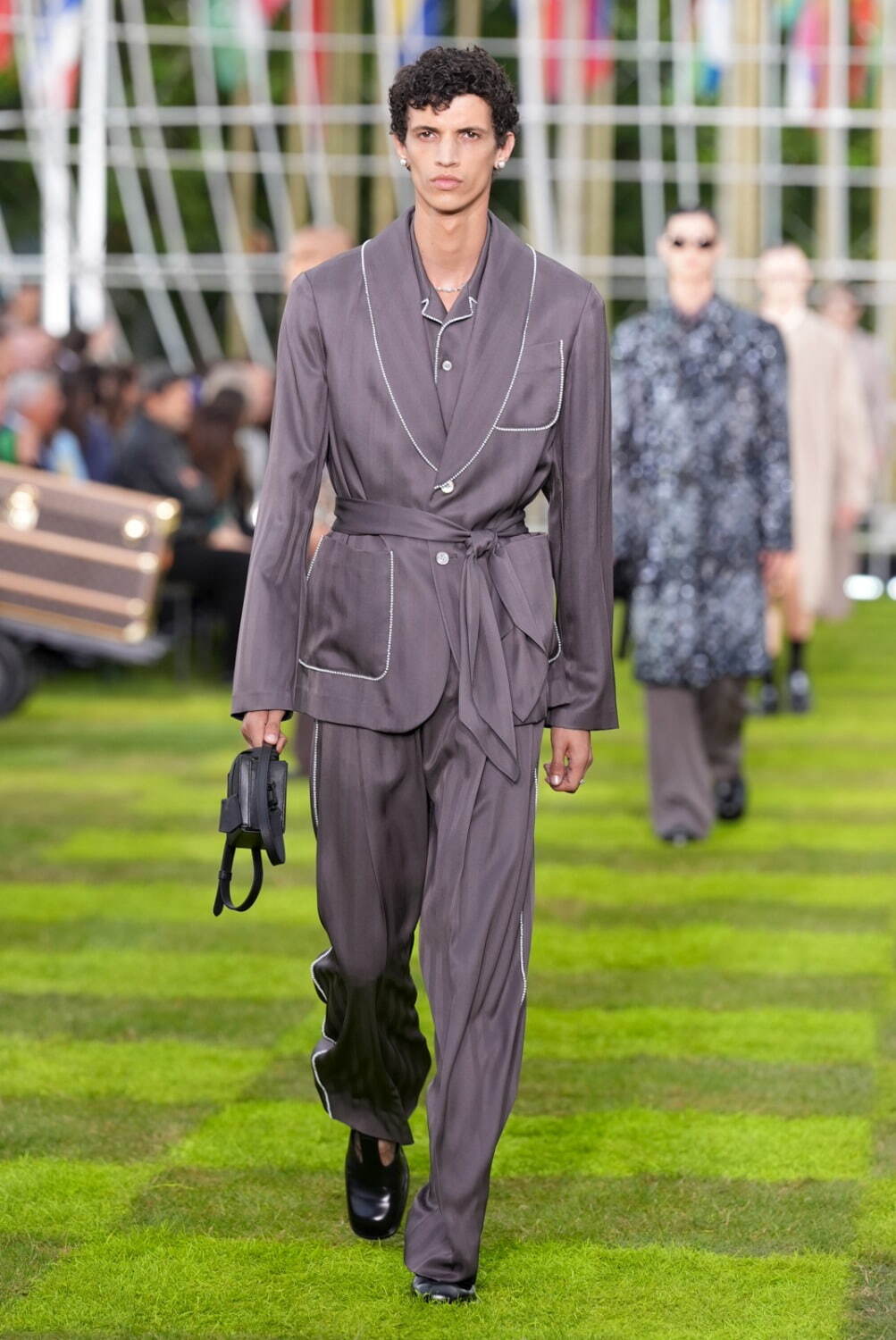 ルイ・ヴィトン(LOUIS VUITTON) 2025年春夏メンズコレクション  - 写真101