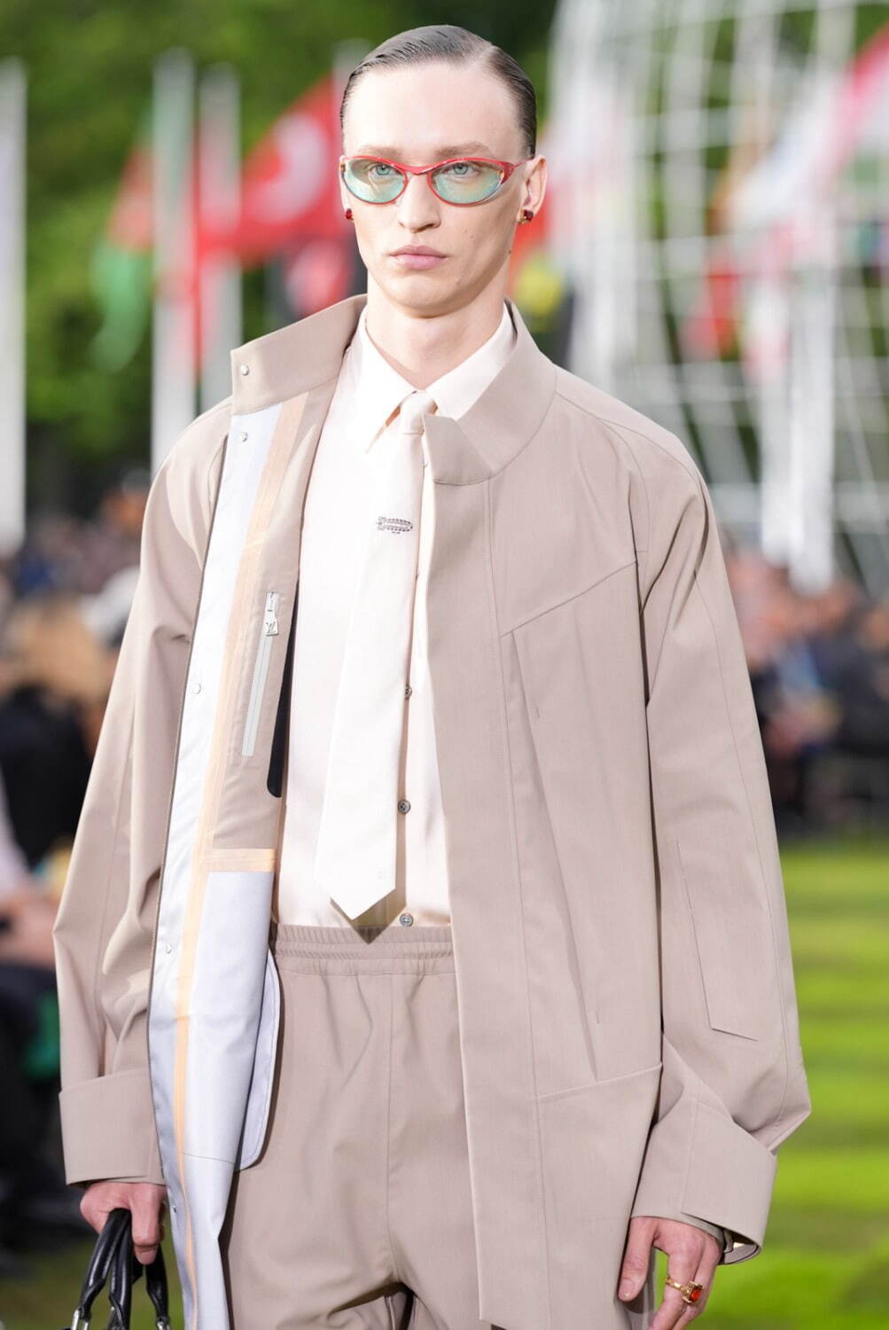 ルイ・ヴィトン(LOUIS VUITTON) 2025年春夏メンズコレクション  - 写真105