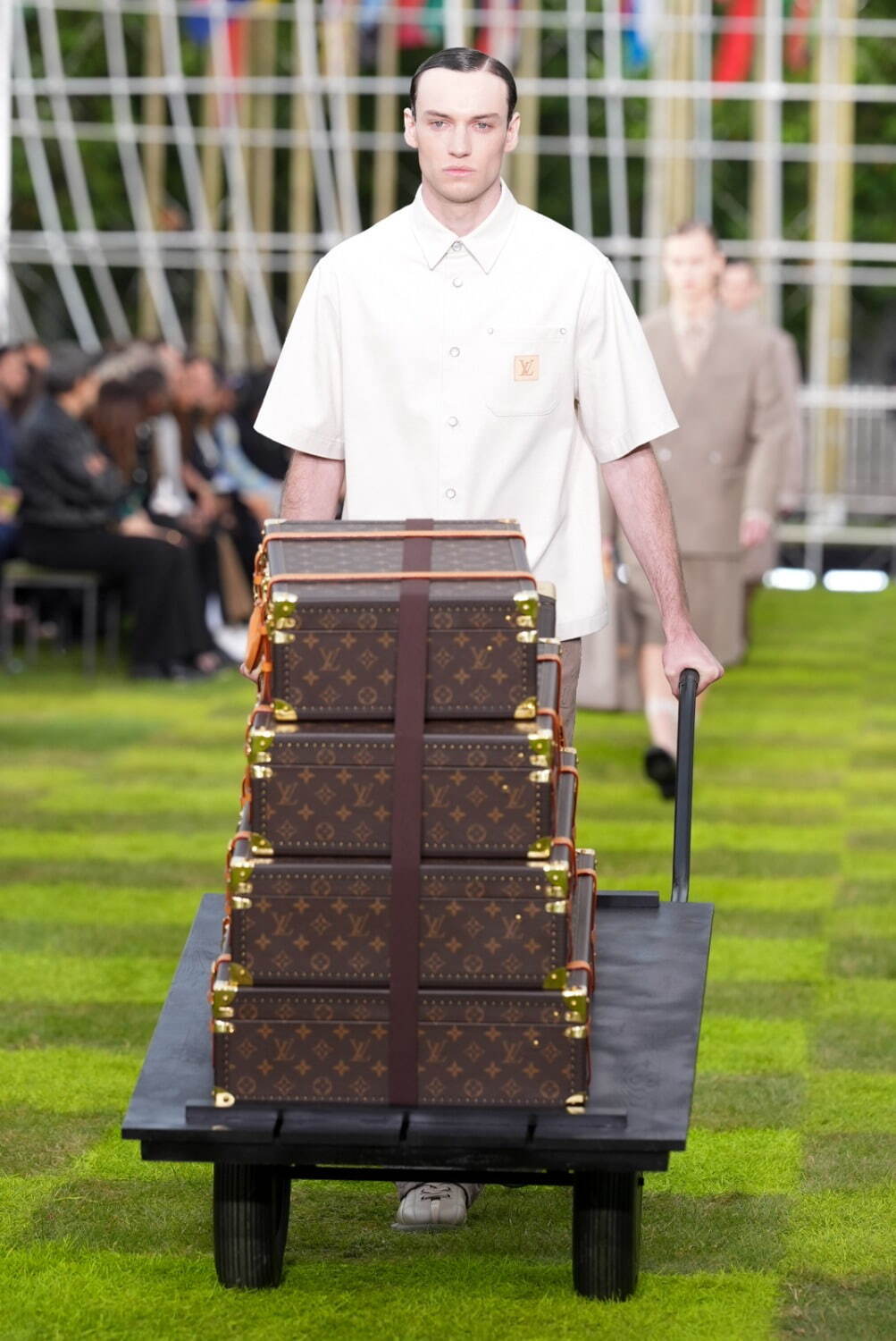 ルイ・ヴィトン(LOUIS VUITTON) 2025年春夏メンズコレクション  - 写真110