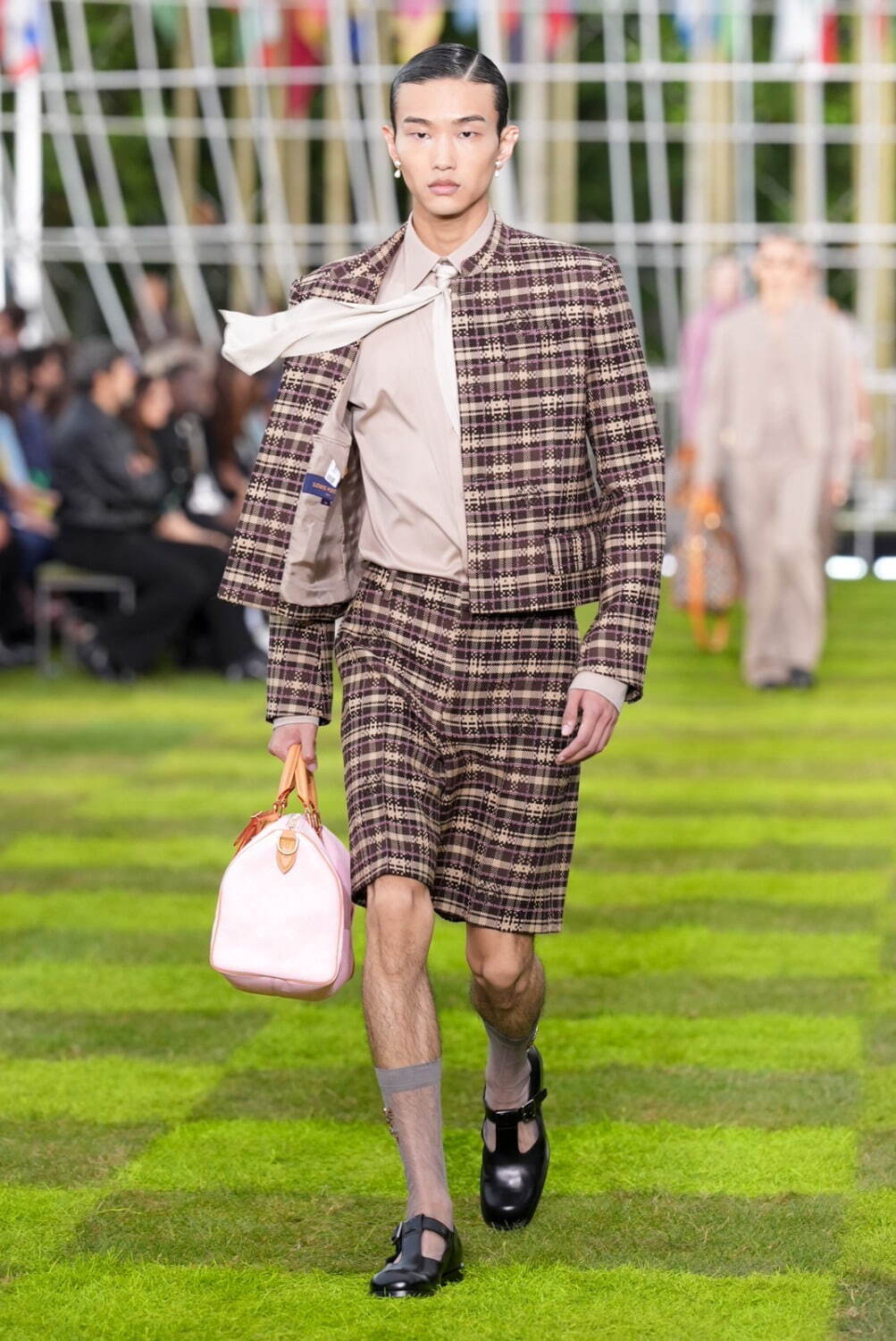 ルイ・ヴィトン(LOUIS VUITTON) 2025年春夏メンズコレクション  - 写真115