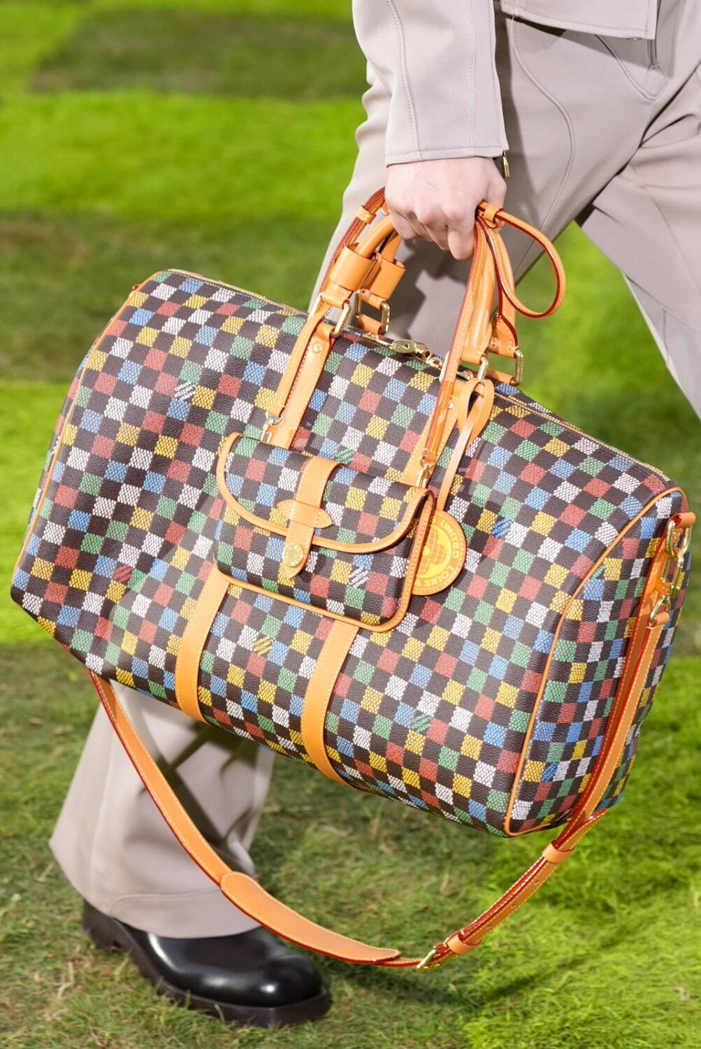 ルイ・ヴィトン(LOUIS VUITTON) 2025年春夏メンズコレクション  - 写真117