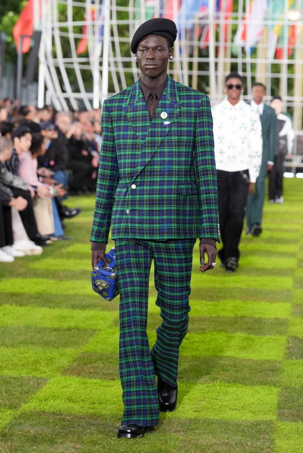 ルイ・ヴィトン(LOUIS VUITTON) 2025年春夏メンズコレクション  - 写真147