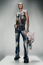 アクネ ストゥディオズ2025年春夏メンズコレクション - スーパーヒーローへの憧憬と郷愁｜写真2