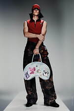 アクネ ストゥディオズ2025年春夏メンズコレクション - スーパーヒーローへの憧憬と郷愁｜写真20