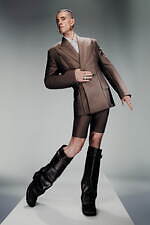 アクネ ストゥディオズ2025年春夏メンズコレクション - スーパーヒーローへの憧憬と郷愁｜写真23