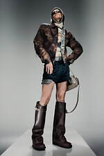 アクネ ストゥディオズ2025年春夏メンズコレクション - スーパーヒーローへの憧憬と郷愁｜写真6