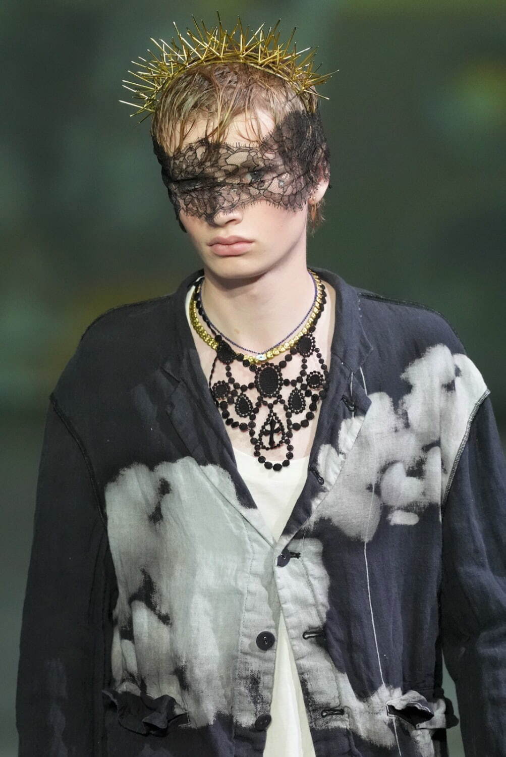 アンダーカバー(UNDERCOVER) 2025年春夏メンズコレクション