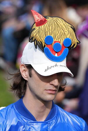 ウォルター ヴァン ベイレンドンク(Walter Van Beirendonck) 2025年春夏メンズコレクション  - 写真17