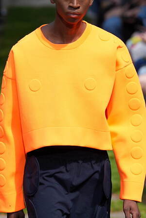 ウォルター ヴァン ベイレンドンク(Walter Van Beirendonck) 2025年春夏メンズコレクション  - 写真50