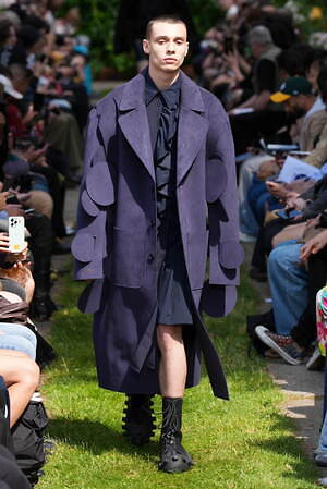 ウォルター ヴァン ベイレンドンク(Walter Van Beirendonck) 2025年春夏メンズコレクション  - 写真51